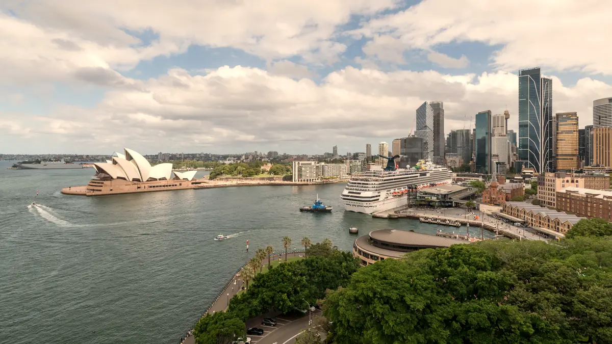 Sydney Opera House, The Rocks and the city from the north